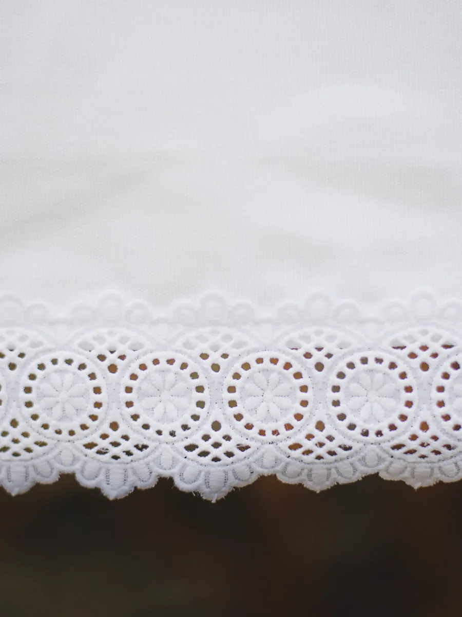 Linen tablecloth with a hand-finished edge